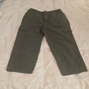 Dressbarn Women's Cargo Olive Cropped Pants, Size 6 (1206)